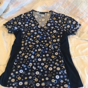 Cherokee maternity scrub top medium
